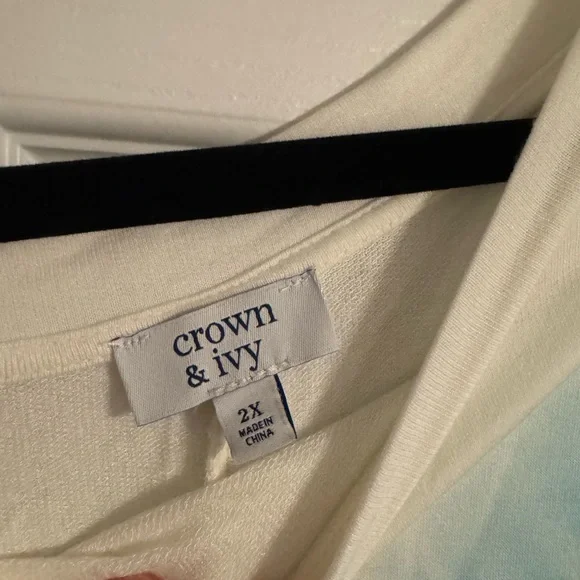 Crown & Ivy Cream Long Sleeve Top - Picture 2 of 3